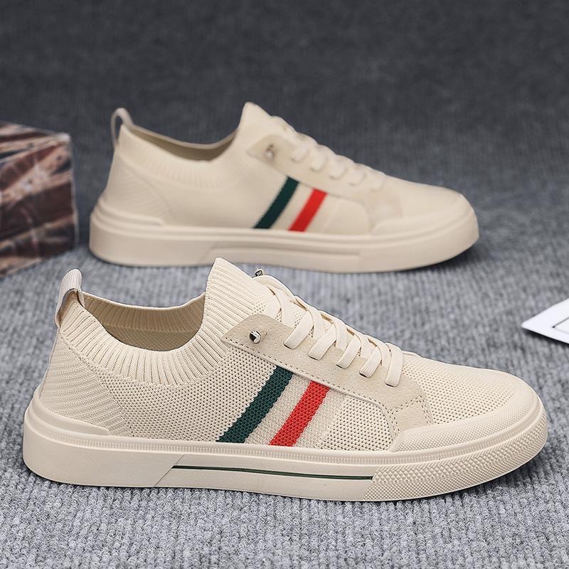 Yazlık Erkek AyakkabılarıYeni  - Sneaker Career incelemesi ve fiyatı